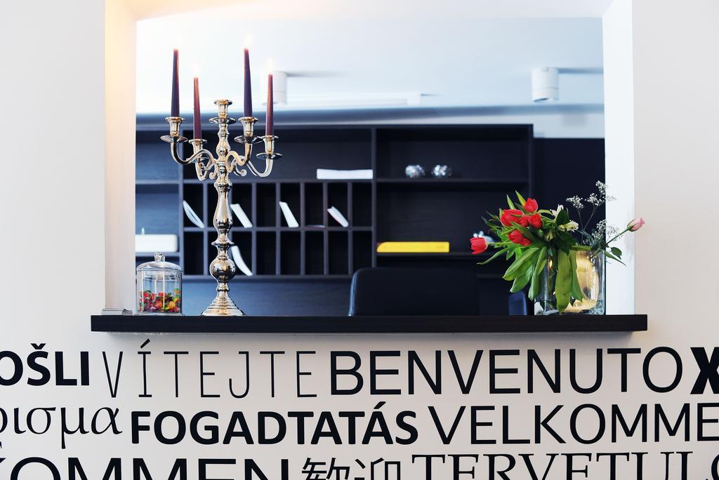 Garni Hotel Azur Любляна Екстер'єр фото