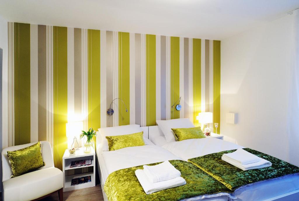 Garni Hotel Azur Любляна Номер фото