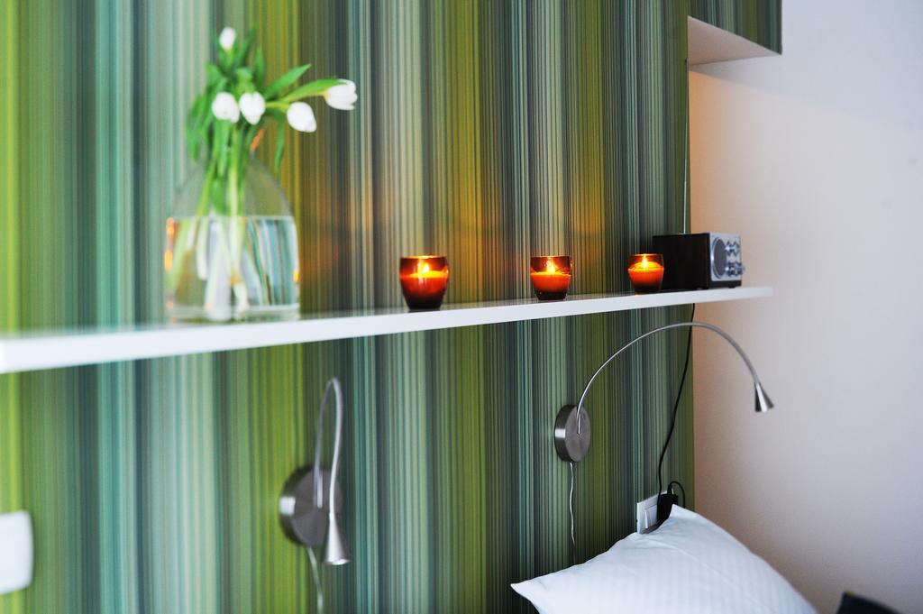 Garni Hotel Azur Любляна Екстер'єр фото