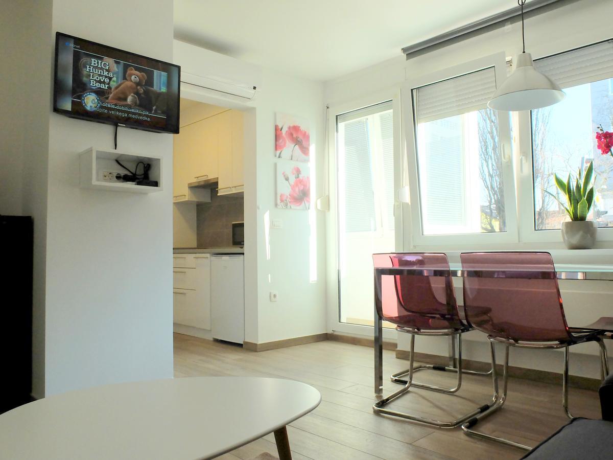 Garni Hotel Azur Любляна Екстер'єр фото